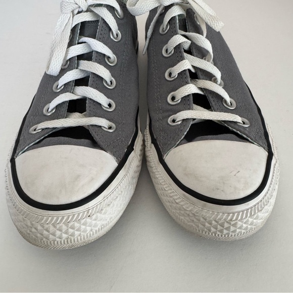 Converse Womens Size 10 Chuck Taylor All Star Double Tongue Gray Shoes Sneakers - Picture 3 of 8